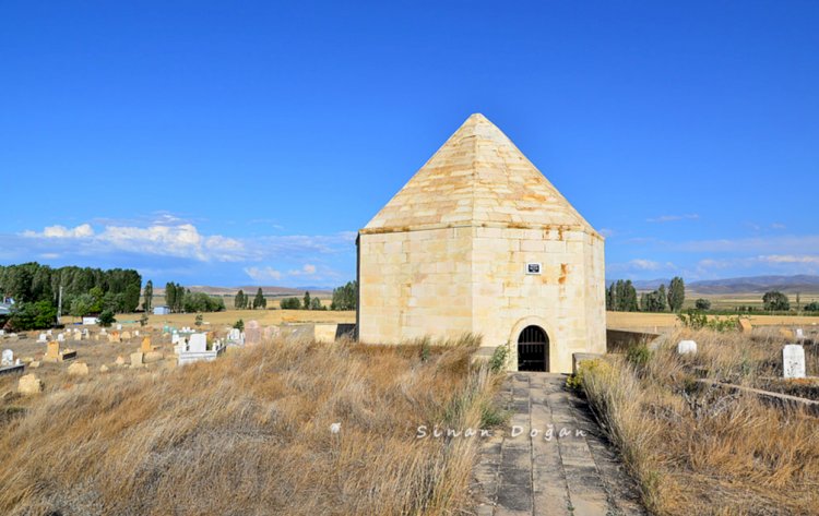 Bayburt’ta Yetişmiş Büyük Devlet Adamı Akkoyunlu Kutlu Bey