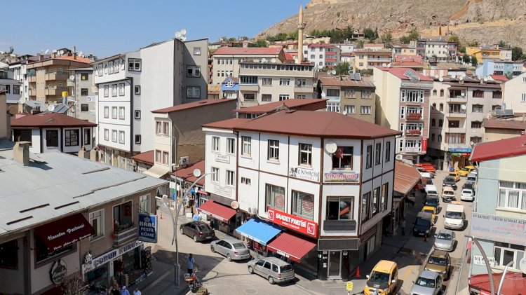 Tarihten bir kesit Bayburt’ta Esnaf Çerçi Rekabeti