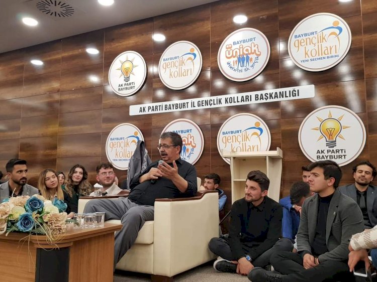 Hayati İnanç Bayburt'ta söyleşi programına katıldı