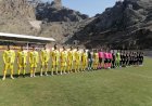 Geliri depremzedelere bağışlanacak olan dostluk maçında Gümüşhanespor ile Bayburt Özel İdarespor karşılaştı.