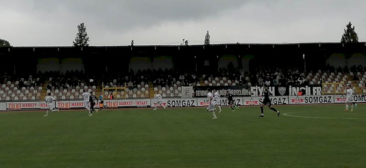 Bayburt Özel İdarespor  Somaspor ile deplasmanında  berabere kaldı