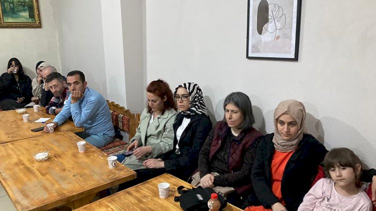 Elisa Kitap Söyleşilerinde Bu Hafta İlhanlılar Zamanında İran'da Tasavvufun Tarihi Süreci  konuşuldu.